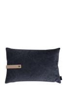 Louise Smærup Canvas Cushion Cover Svart