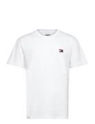 Tjm Clsc Tommy Xs Badge Tee Tops T-shirts Short-sleeved White Tommy Je...