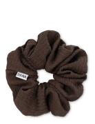 Ea Zig-Zag Scrunchie Accessories Hair Accessories Scrunchies Brown SUI...