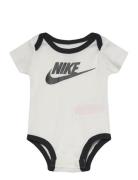 Nike C1-Bodysuit+Hat+Bootie Vit