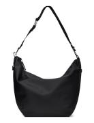 Rains Valera Shoulder Bag Large W3 Svart